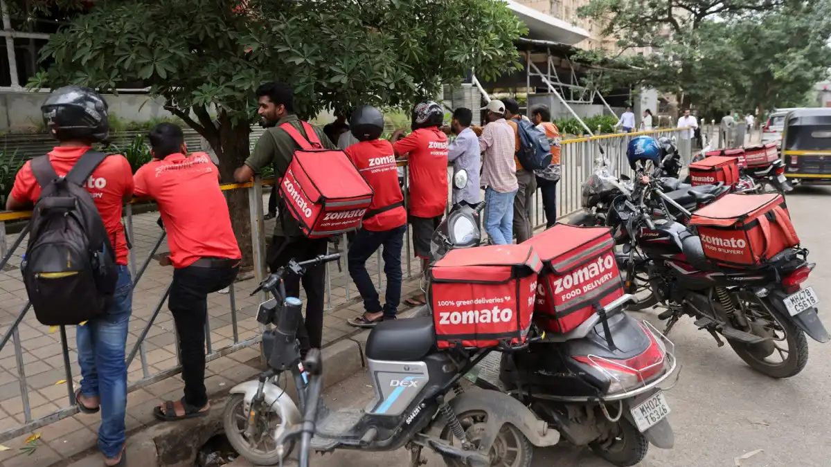 Economic Survey Warns: 40% of Gig Workers Earn Under ₹15,000