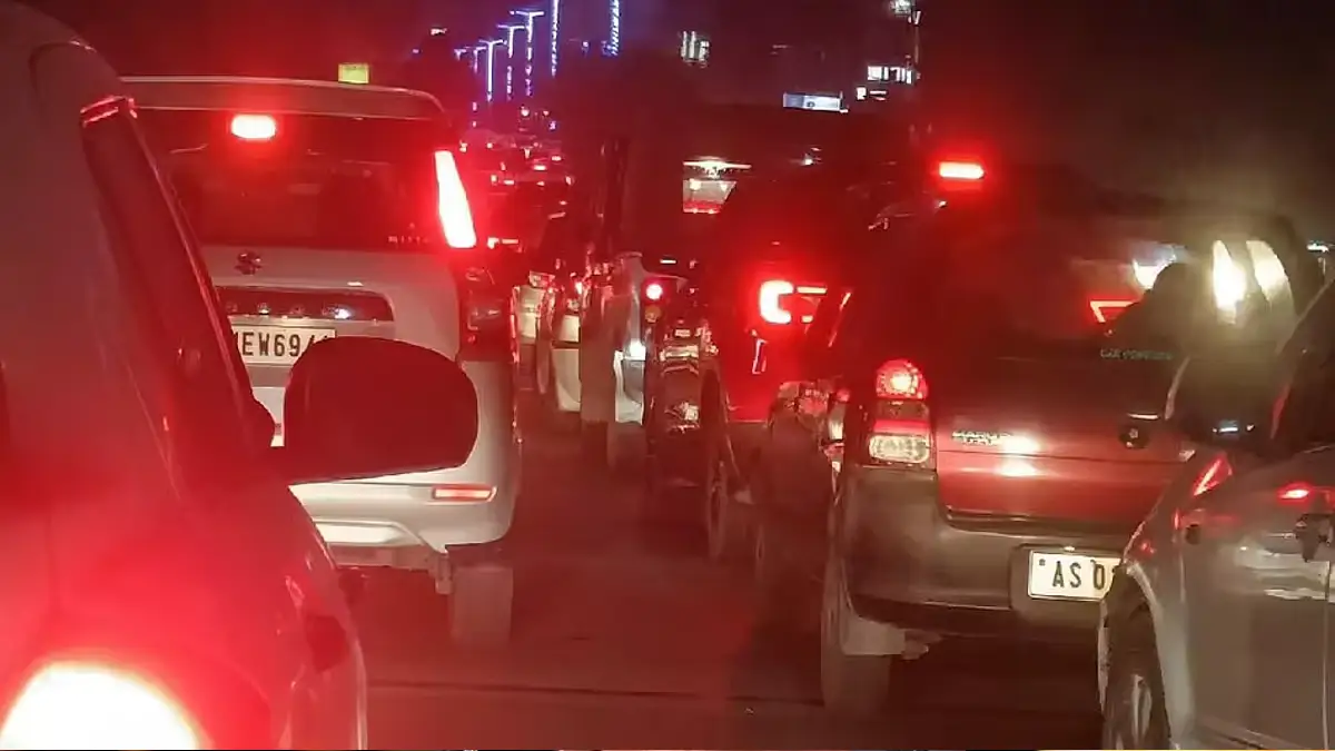 Night Traffic Curbs Between Cycle Factory–Barsapara in Guwahati